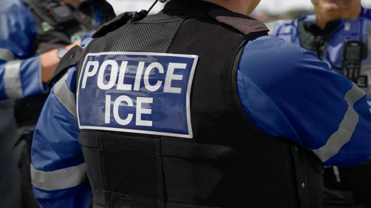 Monterey County'de ICE Baskını: Göçmenlik Yetkilileri Bir Kişiyi Gözaltına Aldı