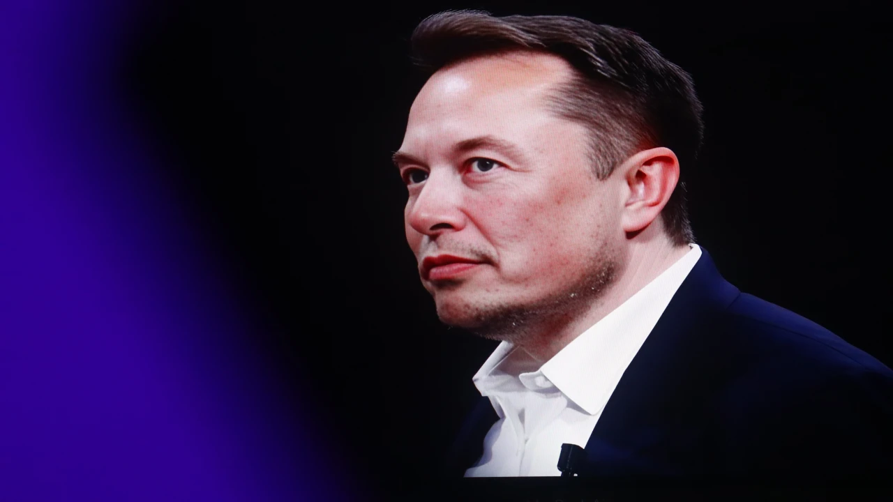 Elon Musk, Eski Twitter Çalışanlarına 500 Milyon Dolar Ödemeye Hazırlanıyor