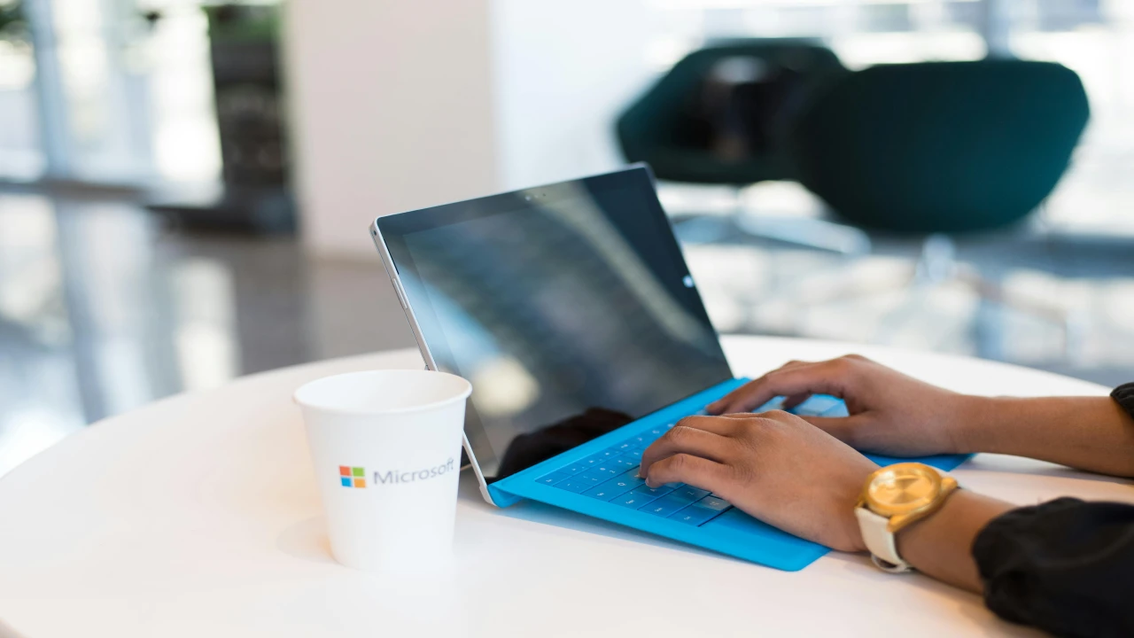 Microsoft’ta Aşırı Çalışma Trajedisi: 35 Yaşındaki Mühendis Hayatını Kaybetti