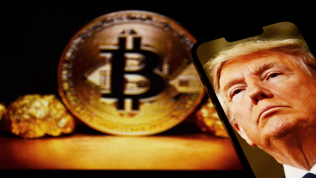 Trump’ın Bitcoin Heykeli Washington’da Sergide
