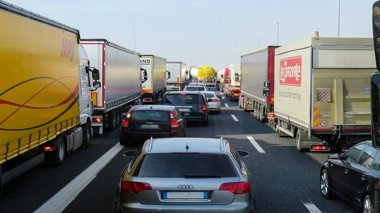 Kaliforniya’da TIR Dehşeti: 3 Ölü, Sürücü Kaçak Göçmen Çıktı