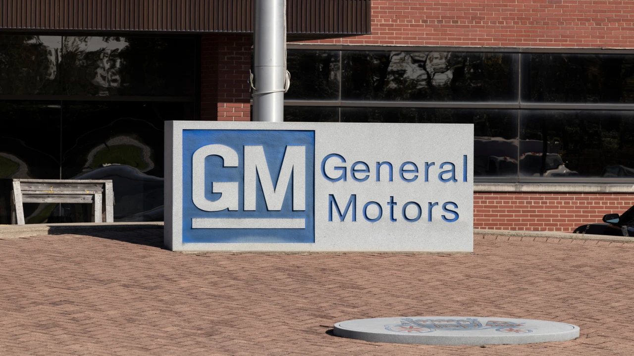 Kanada’dan ABD Otomotiv Devlerine Darbe: GM ve Stellantis’e Gümrük Kısıtlaması