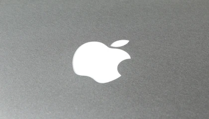 Trump Tarifeleri iPhone Fiyatlarını Yükseltebilir: Apple Zor Kararlar Eşiğinde