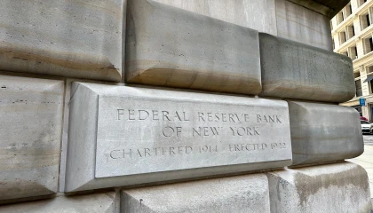 Fed Faizi Sabit Tuttu: Enflasyon Hâlâ Yüksek, Büyüme Tahmini Düştü