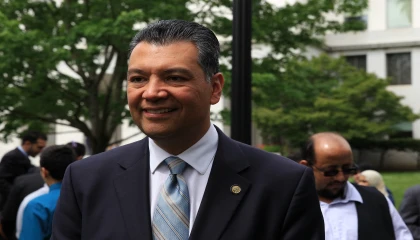 Kaliforniya Senatörü Alex Padilla Ters Kelepçeyle Gözaltına Alındı