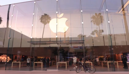 Los Angeles’ta Apple Mağazası Yağmalandı