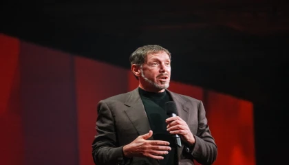Larry Ellison, Zuckerberg’i Geride Bıraktı: Dünyanın En Zengin İkinci İnsanı!