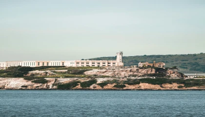 Mahkemeden “Alligator Alcatraz” Kararı: Göçmen Merkezi Kapatılıyor