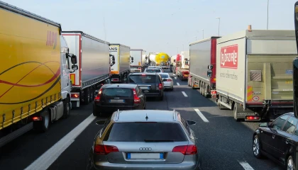Kaliforniya’da TIR Dehşeti: 3 Ölü, Sürücü Kaçak Göçmen Çıktı
